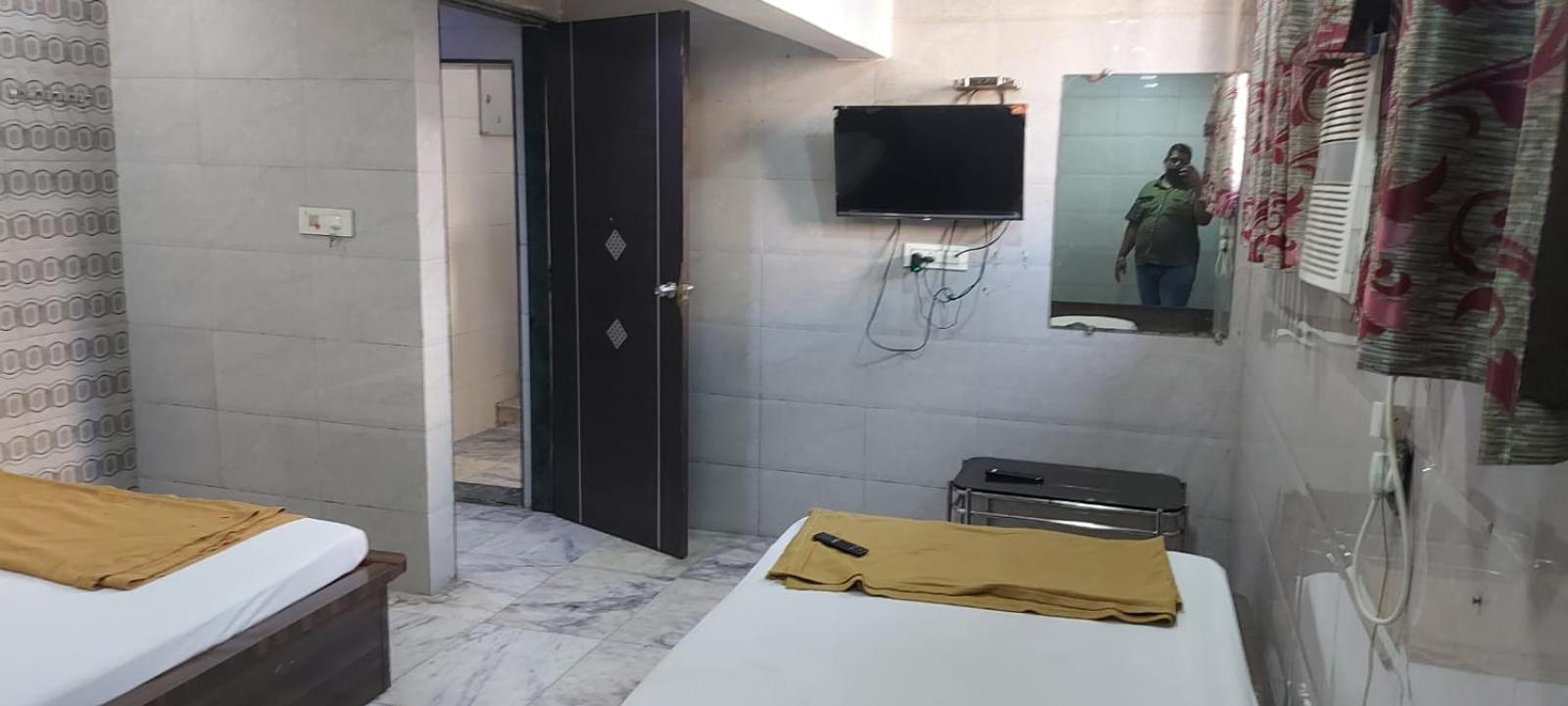 Glitz Hotels Sai Guest House - Nr Inorbit Mall Vashi Navi Mumbai Esterno foto