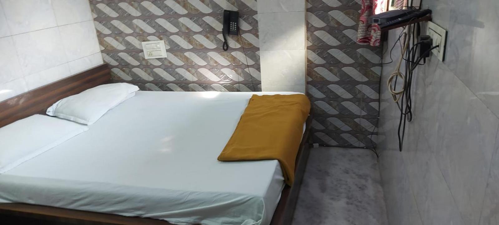 Glitz Hotels Sai Guest House - Nr Inorbit Mall Vashi Navi Mumbai Esterno foto