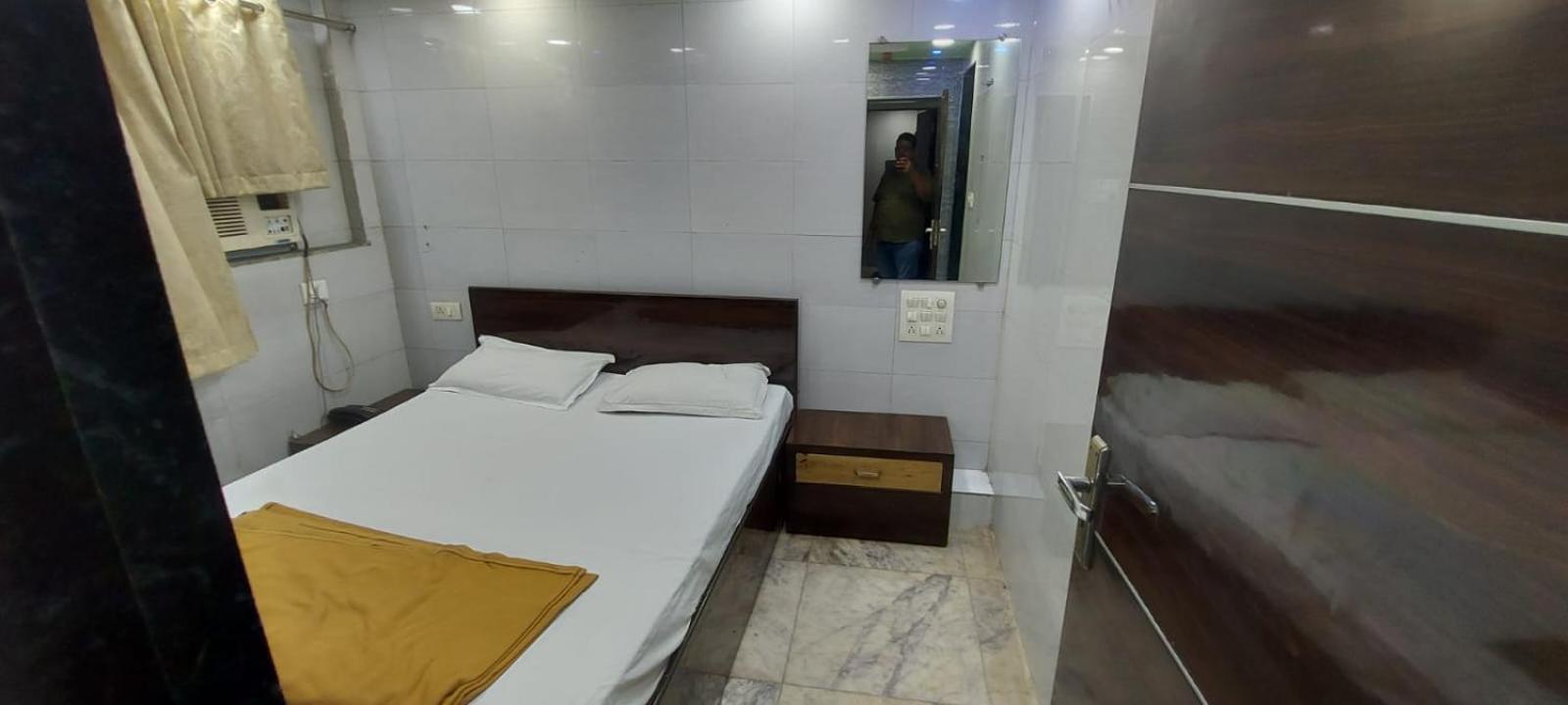 Glitz Hotels Sai Guest House - Nr Inorbit Mall Vashi Navi Mumbai Esterno foto